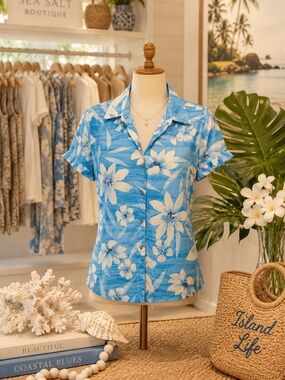 Liz Claiborne Blue Floral Button-Down Shirt